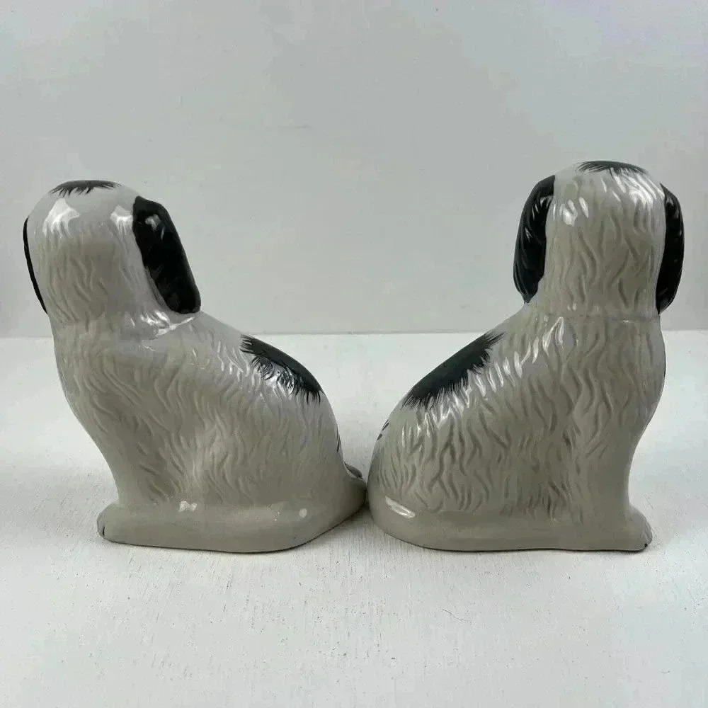 Vintage King Charlas Staffordshire Spaniel Dogs With Flower Basket‎ set of 2 - Picture 7 of 12